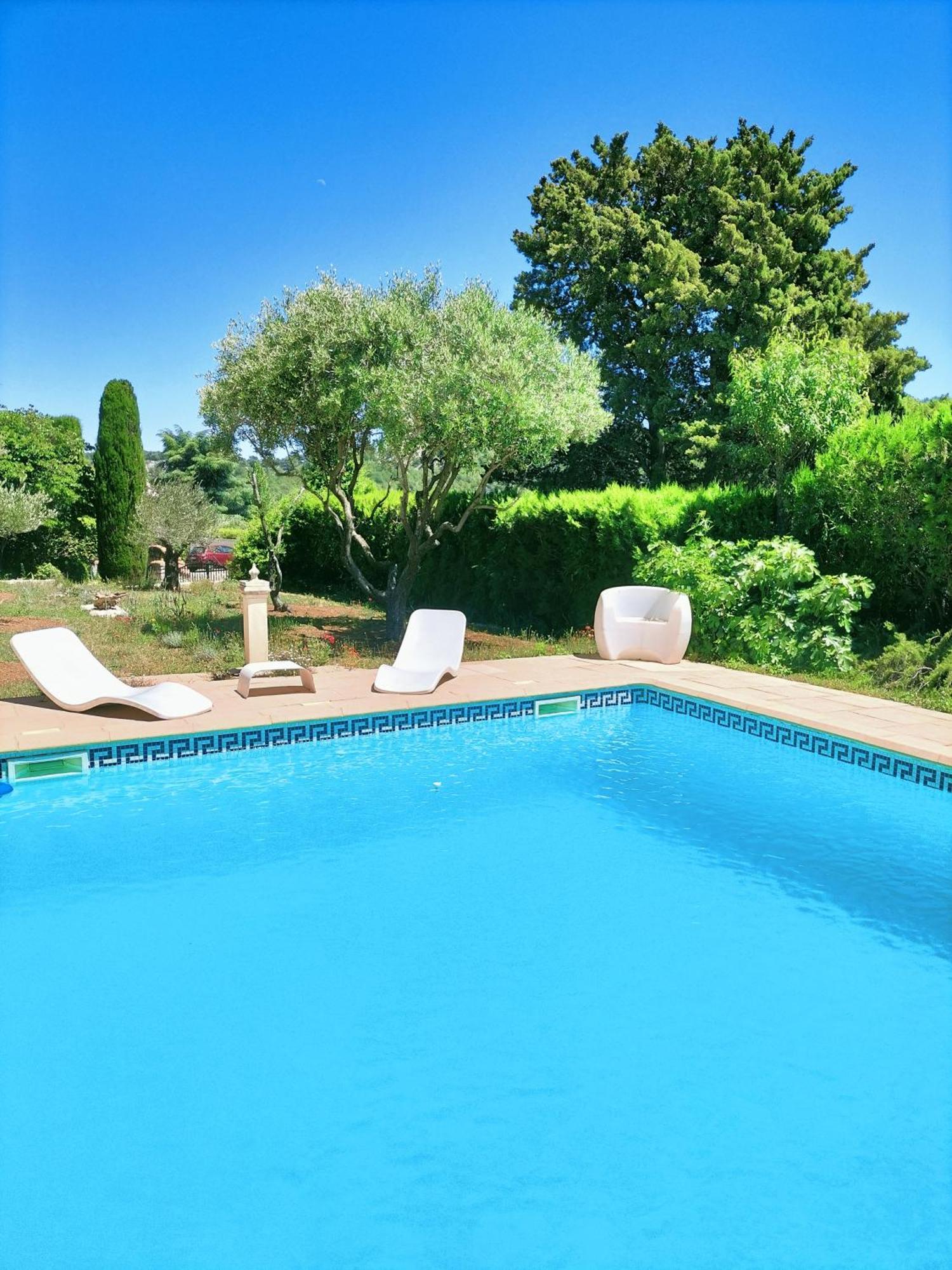 Vacances Carnoux-en-Provence Dış mekan fotoğraf